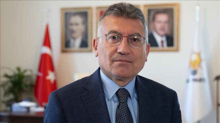 AK Parti Grup Başkanı ve Grup Başkanvekilleri Yeniden Seçildi