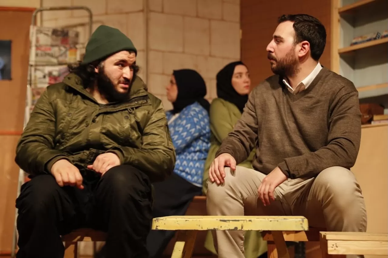 Bağcılar Kültür Sanat'ta Çıkmaz Sokak Komedisi Sahnelendi