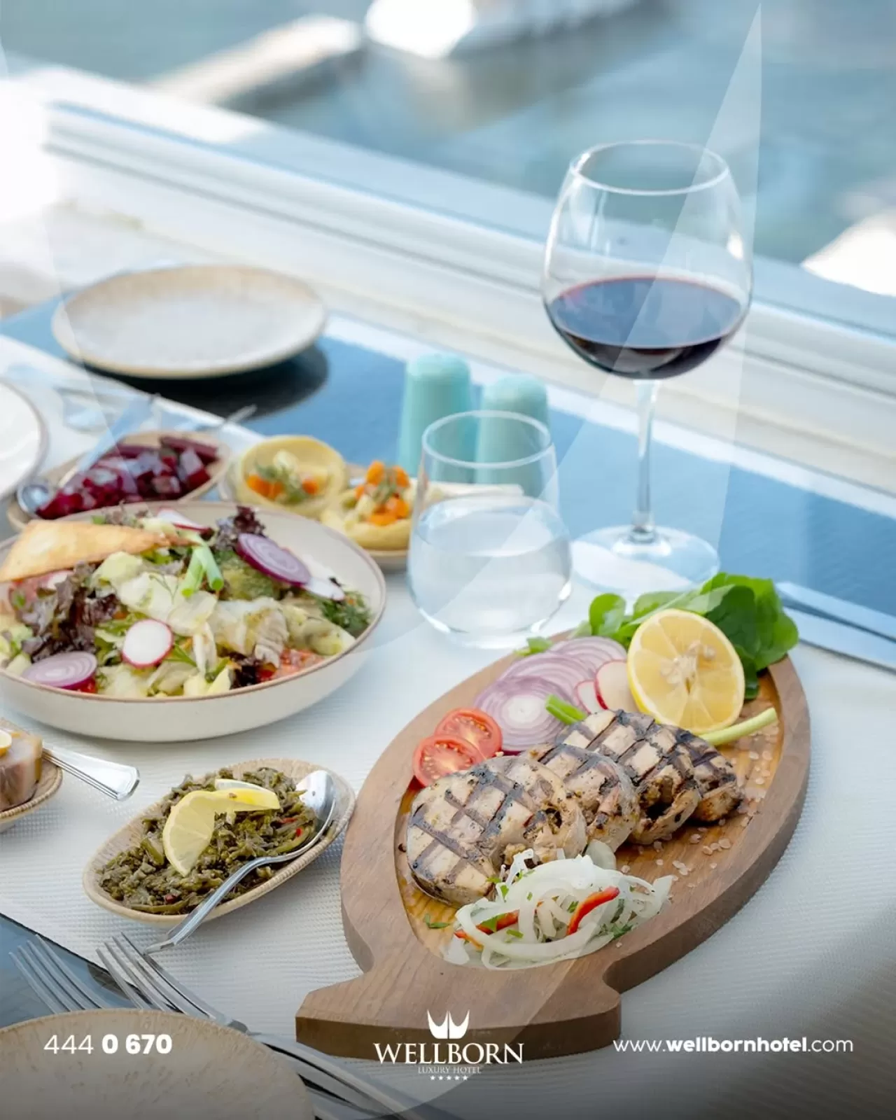 Wellborn Luxury Hotel'de Deniz Manzaralı Balık ve Şarap Keyfi