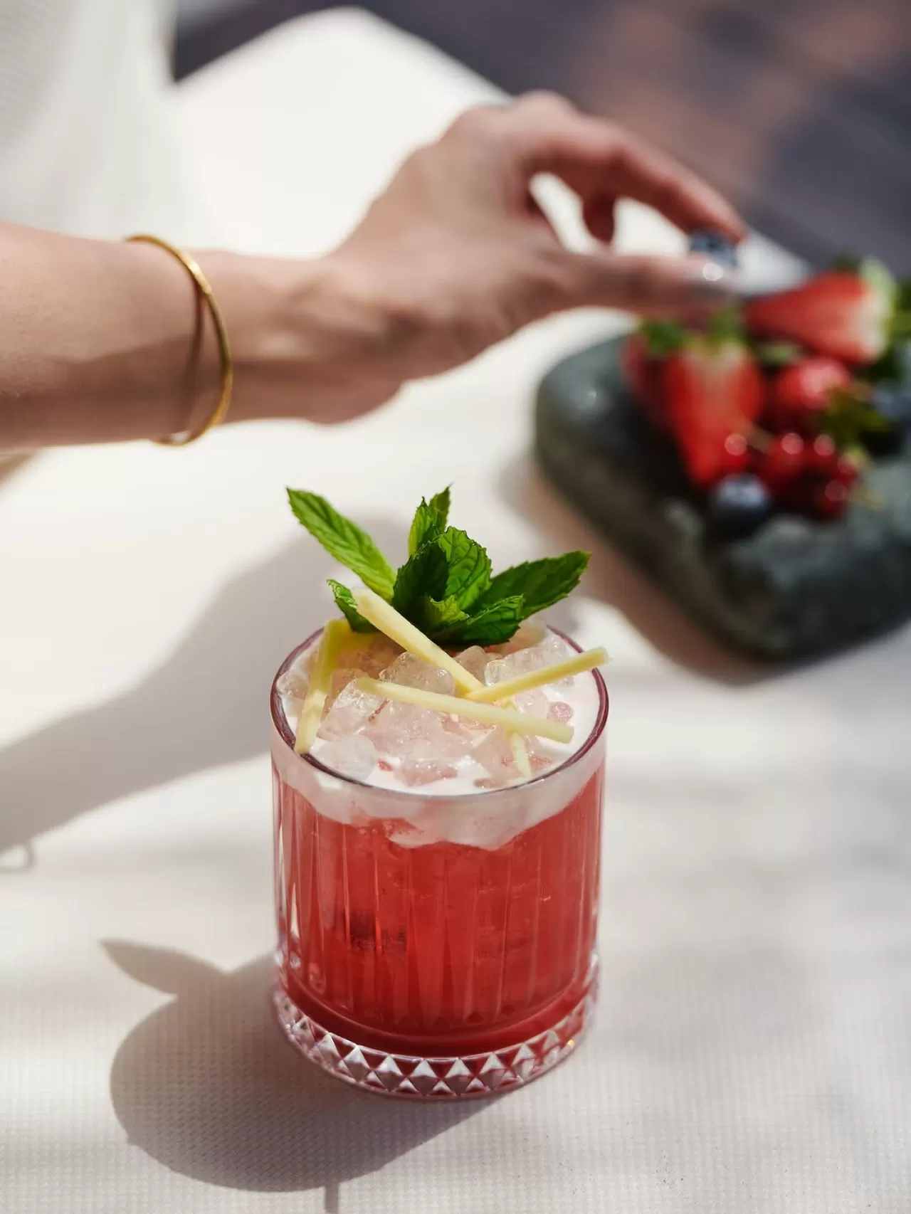 Maxx Royal Belek'te Çilek ve Nane Lezzeti: Güneşin İçindeki Tazelik