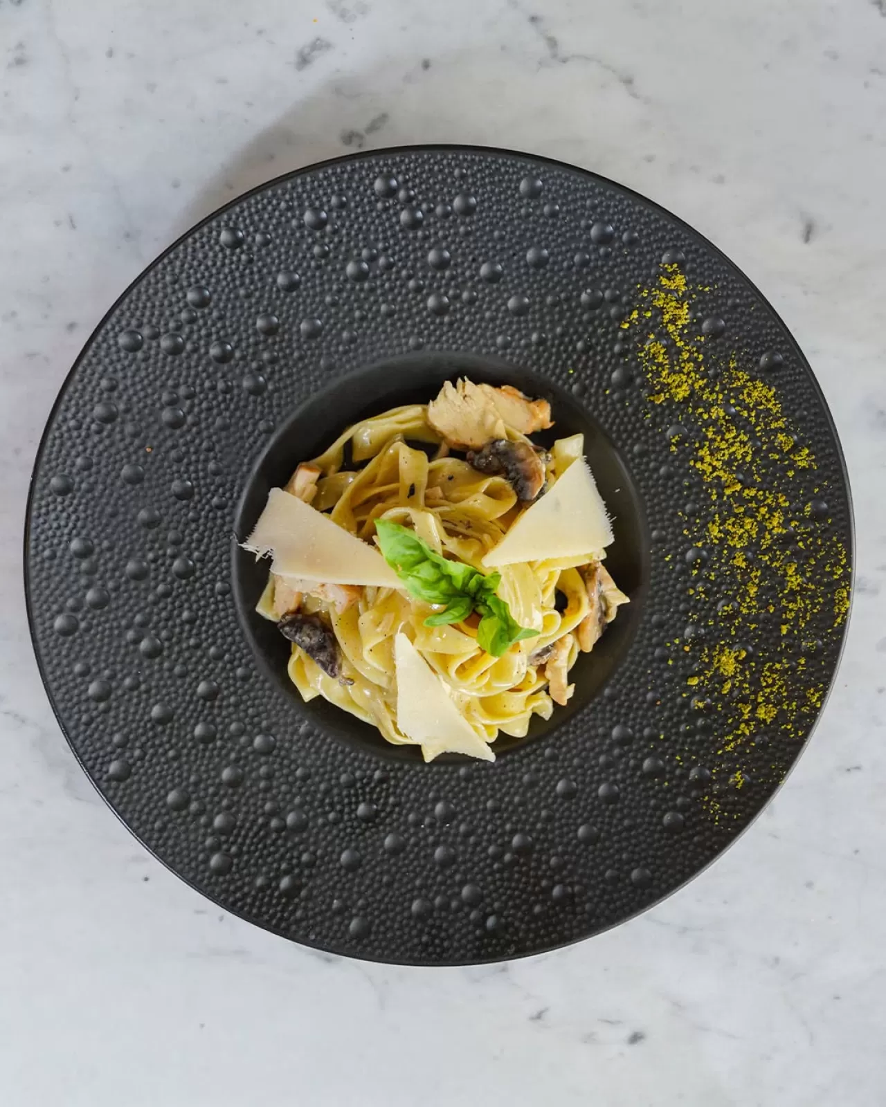 Crowne Plaza Ankara, Şeflerin Özenle Hazırladığı Sunumlarla Misafirlerine Lezzet Deneyimi Sunuyor