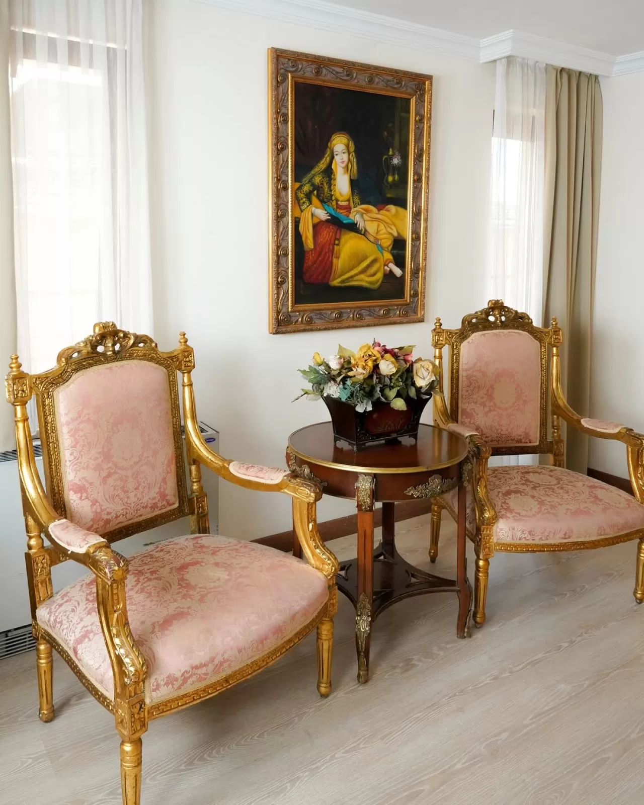 Hotel İçkale, Dekorasyonunda Konuklarına Huzurlu Bir Atmosfer Vadediyor