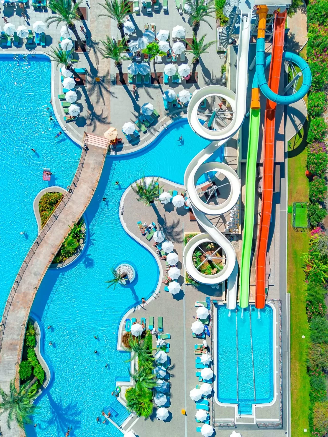 Liberty Lara'da Açılan Yeni Aquapark, Tatilcilerin Yüzünü Güldürüyor