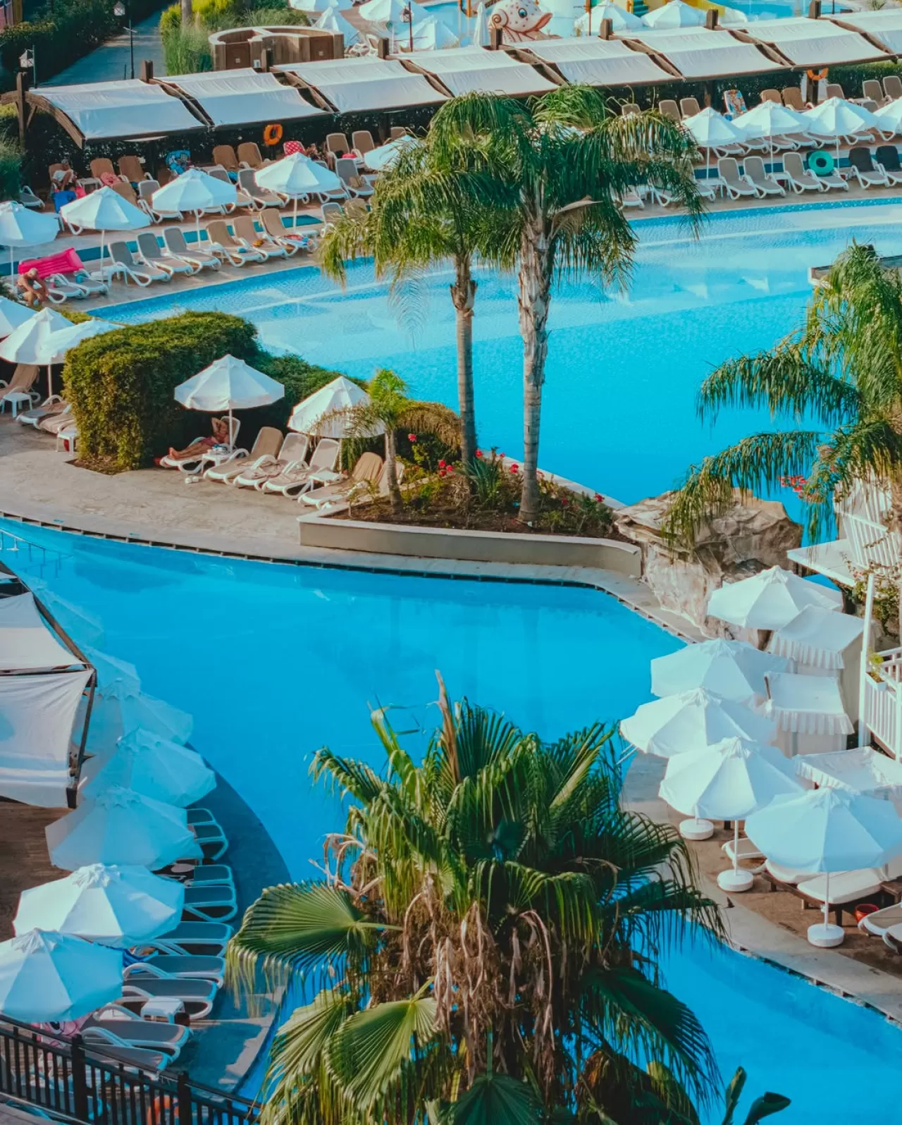 Adalya Elite Lara, Tatilcilere Yazı Dört Meçhiz Hizmet Sunuyor