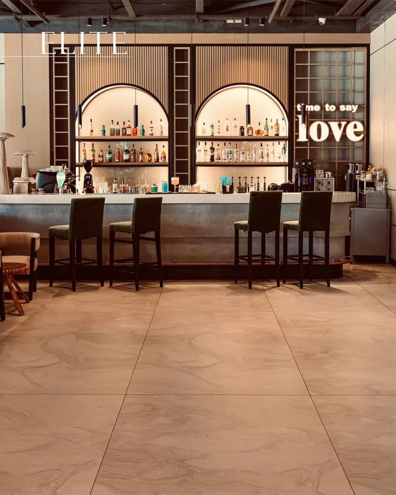 Belek Beach Resort Otel'de Elite Lobby Bar, Özenle Hazırlanan Kokteylleriyle Misafirlerini Ağırlıyor