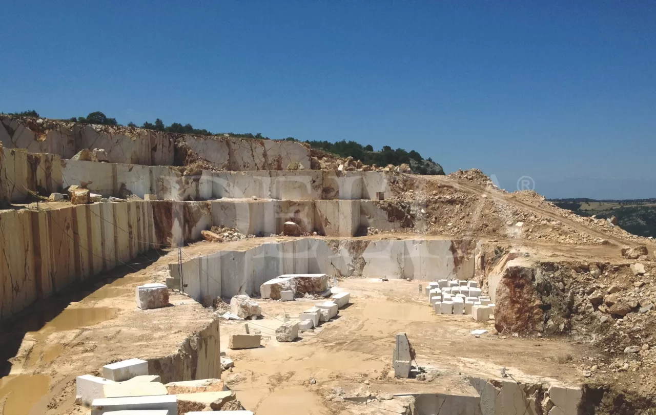 Afyonkarahisar'ın 2300 Yıllık Mermer Ocakları Türkiye Ekonomisine Yön Veriyor