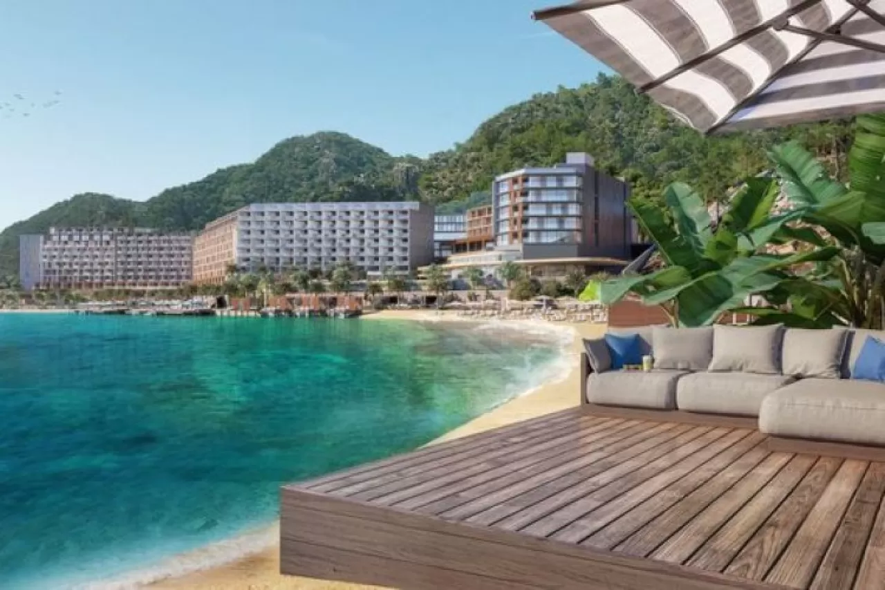 Kütahya'da Aileler İçin Üçlü Miras Yolculuğu: Çini, Termal Sular ve Tarihi Sokaklar