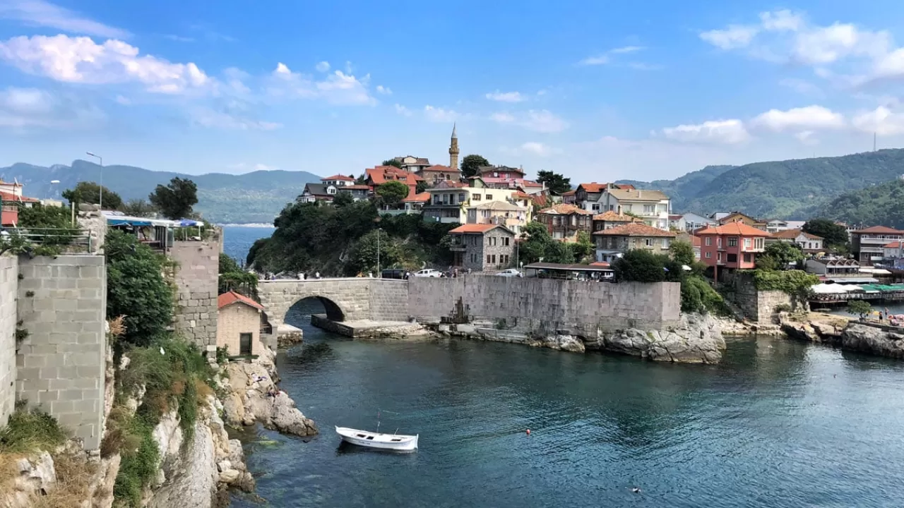 Amasra, Çekirdek Aileler İçin Tarih ve Doğayı Birleştiren Bir Cazibe Merkezi