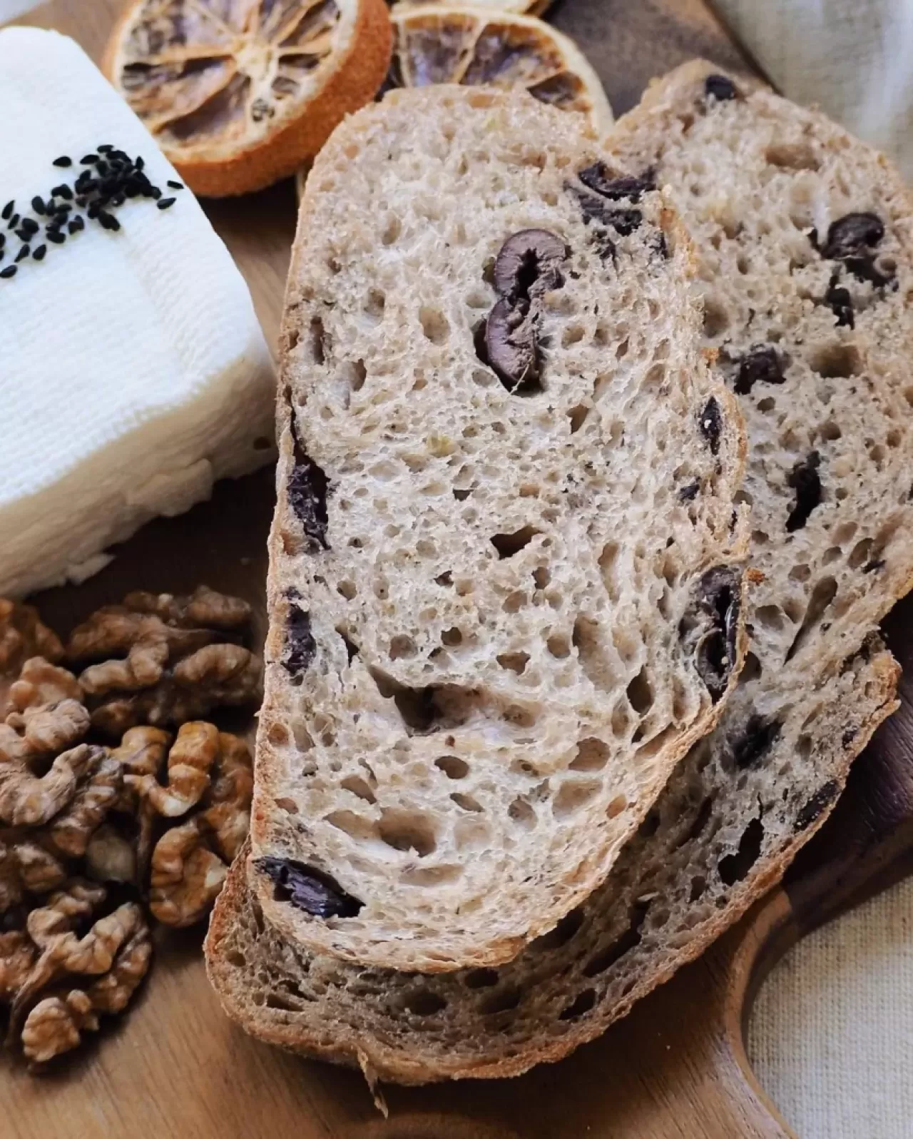 İstanbul'un Kayıp Ekmek Atlası: Tarihin Unutulan Lezzet Durakları