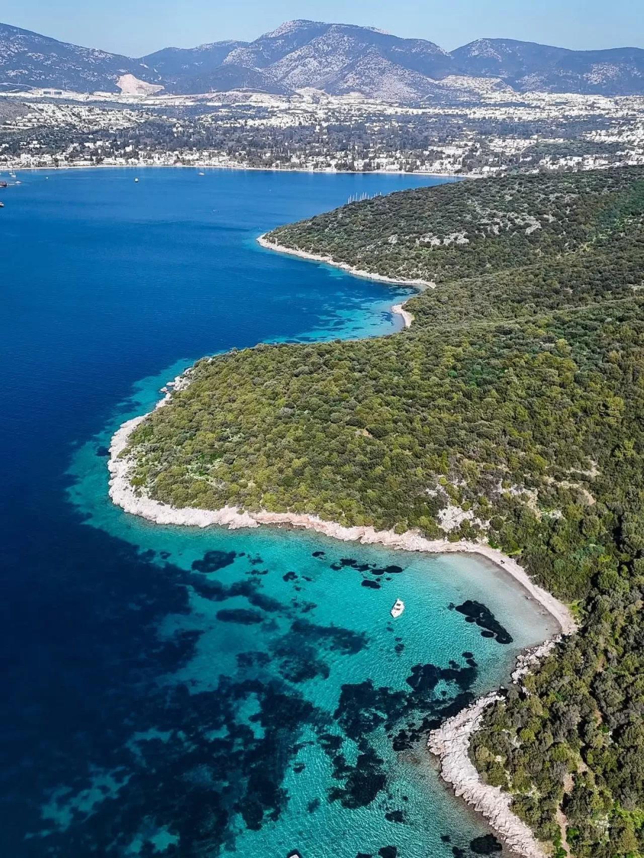 Bodrum'un Sakin Koyları: Adaboğazı ve Akvaryum Bay'ın Berrak Suları