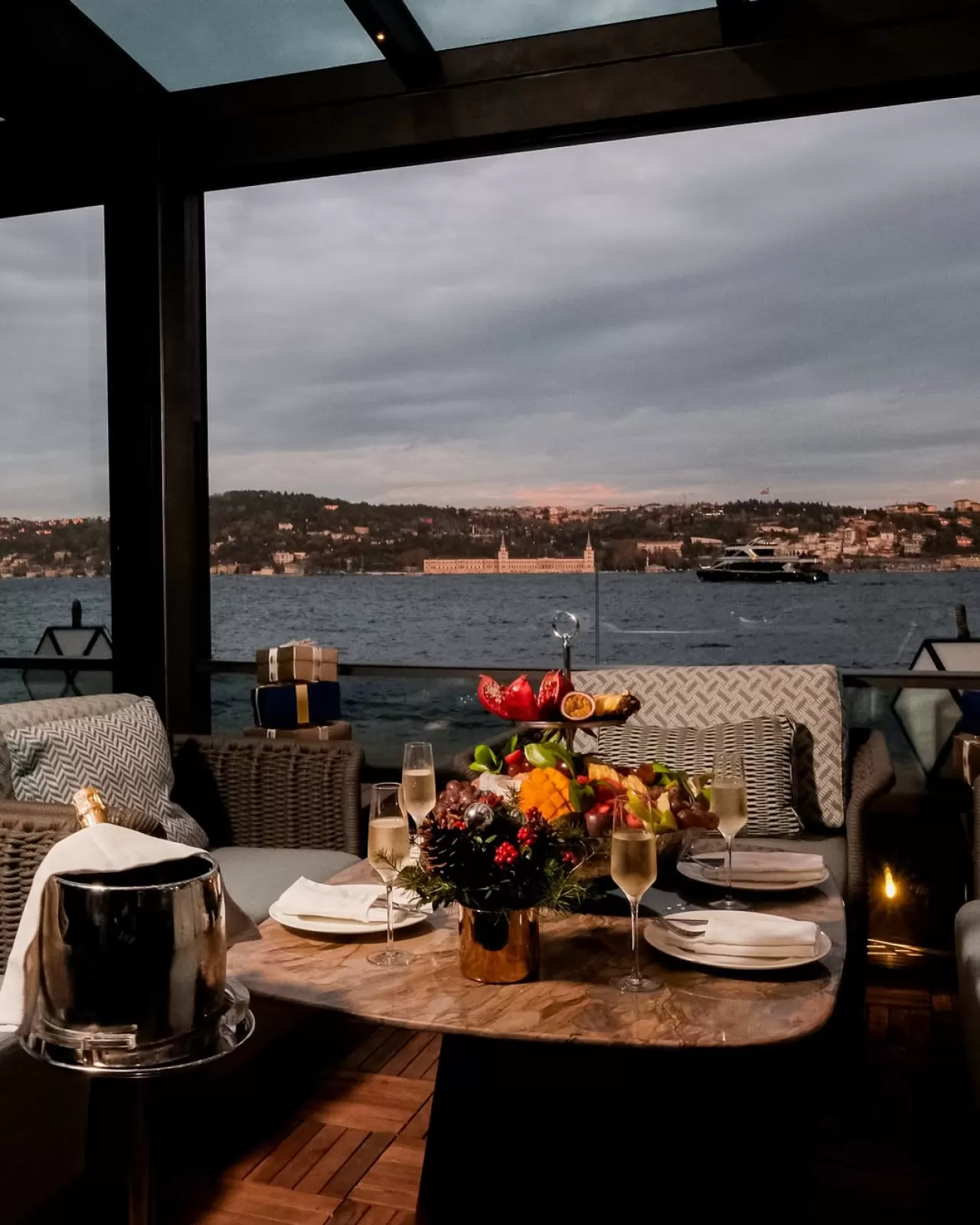 Mandarin Oriental Bosphorus İstanbul'da Boğaz Manzaralı Özel Kabanalar