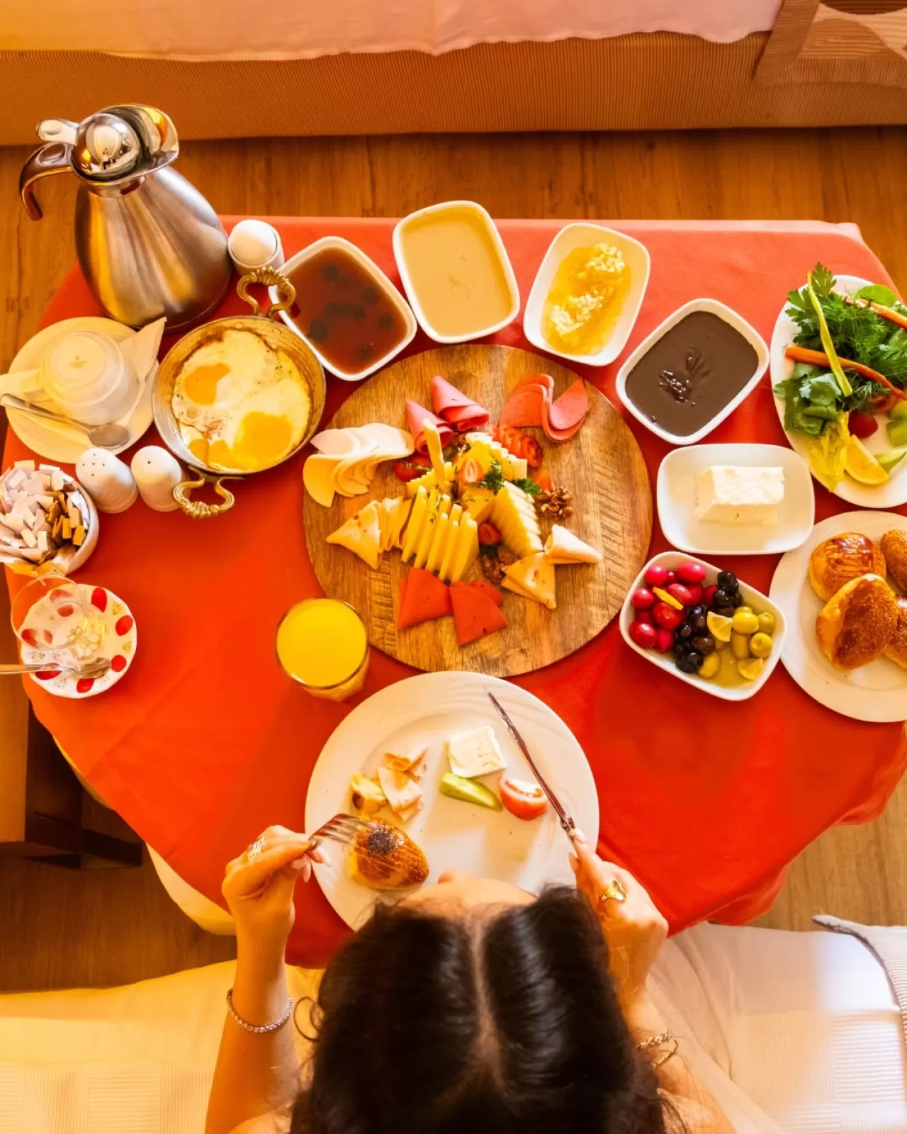 Belconti Resort, Odanızda Konforlu Bir Kahvaltı Deneyimi Sunuyor