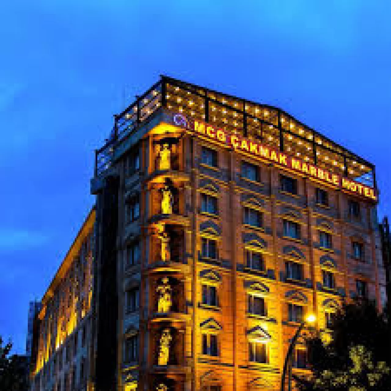 MCG Çakmak Termal Otel, Afyonkarahisar'da Konfor ve Eğlenceyi Buluşturuyor