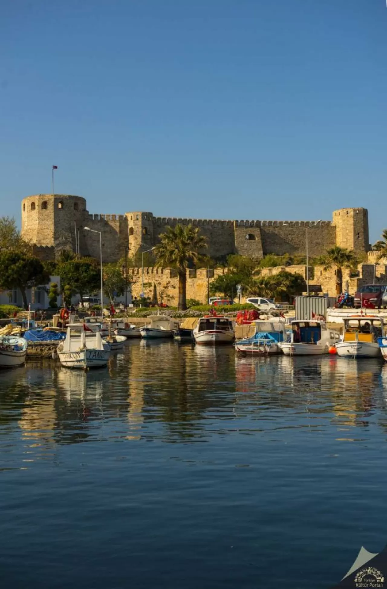 Unutulmaz Bir Aile Tatili İçin İdeal Durak: Antalya'nın Saklı Cennetleri