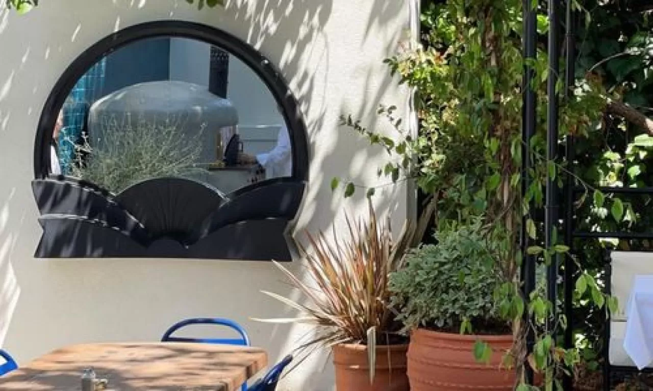 Sanatın Labirentlerinde: Bir Rüyanın Peşinde