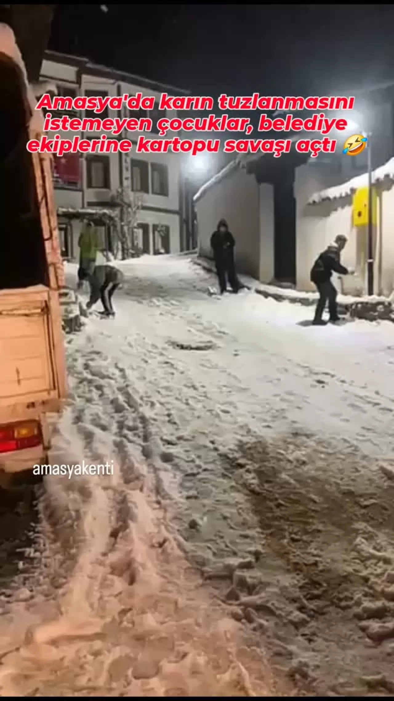 Amasya'nın Sokaklarında Çocuk Olmak: Sosyal Medyada Gündem Olan Nostaljik Keşif