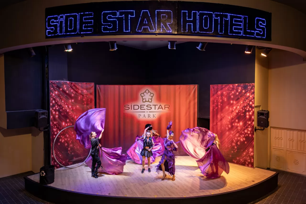 Side Star Park Hotel, Akdeniz'in Renkli Gecelerine Davet Ediyor