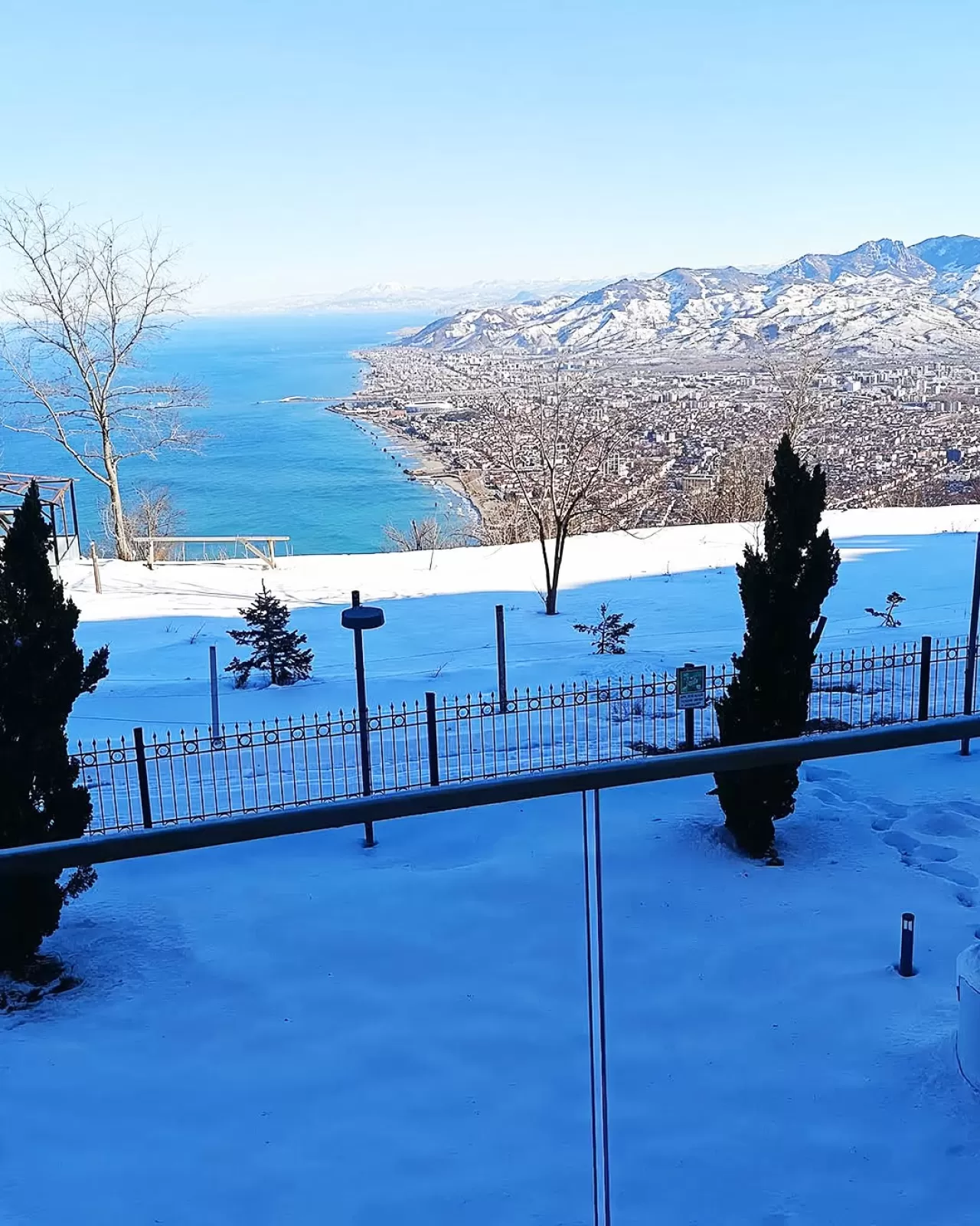 Kar Tanesinin Gözünden: Radisson Blu Hotel Ordu'da Beyaz Bir Cennet