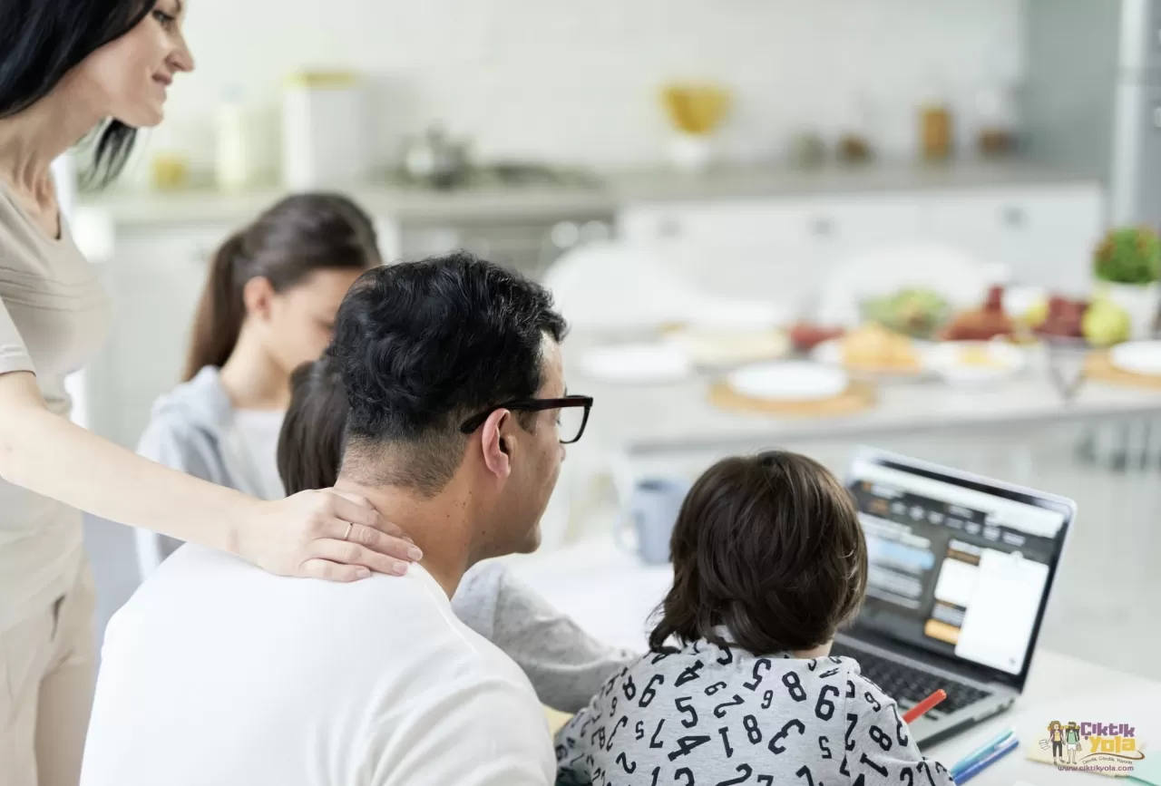 Tatilde Eşyalarınızı Güvende Tutmanın En Akıllı Yolu: Hareket Analizi Teknolojisi