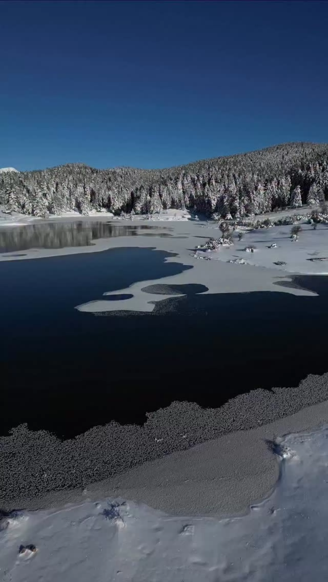 Kışın Saklı Cenneti: Karagöl Yaylası'na Beyaz Örtülü Kaçış