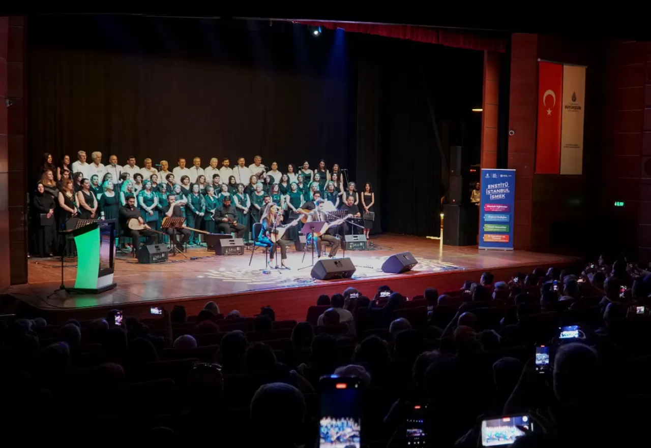 holiwook.com'un Küratörlüğünde: İstanbul'u Sinemanın Büyülü Sahnelerinde Keşfetmek