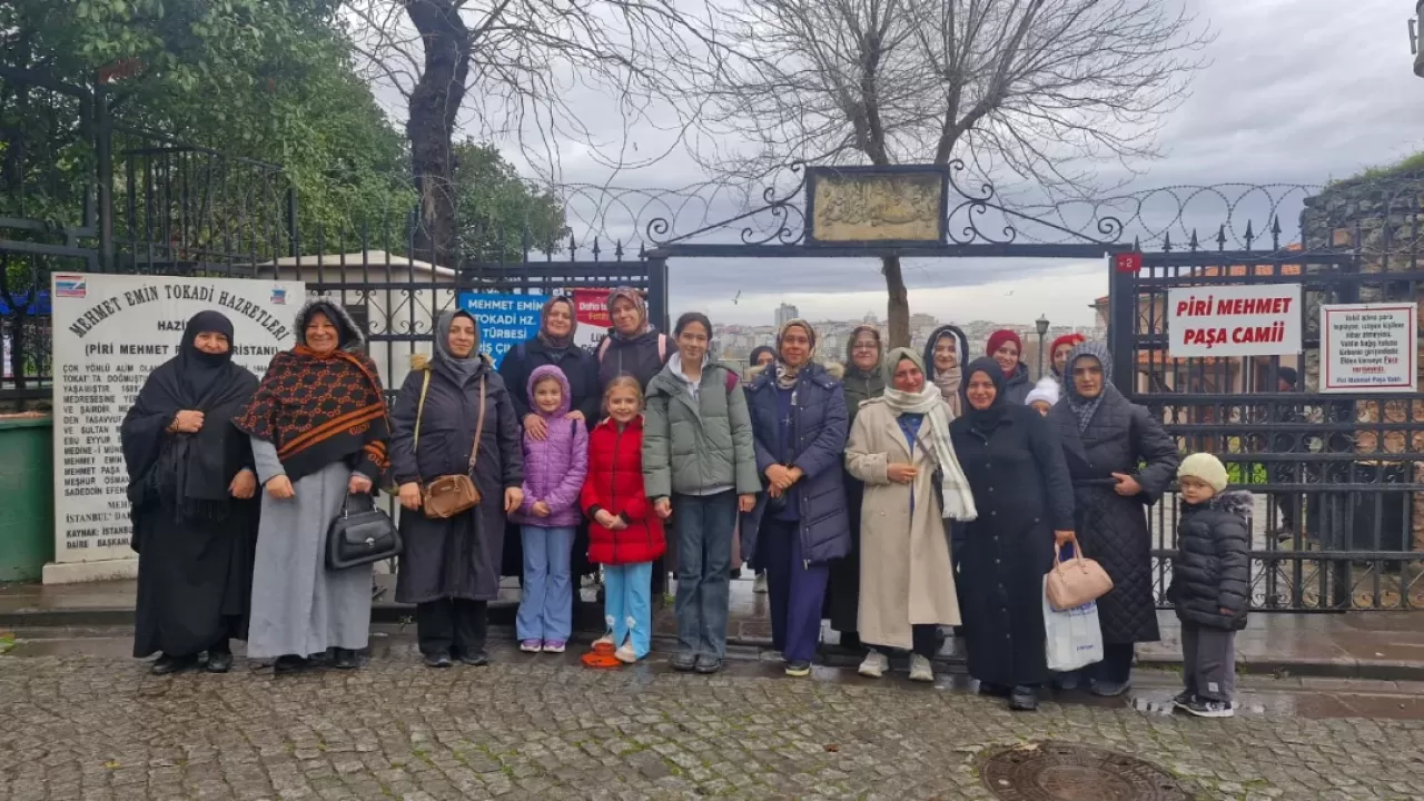 Arnavutköy'de Tarih ve Maneviyat Yolculuğu: Camiler ve Türbeler Ziyaret Edildi