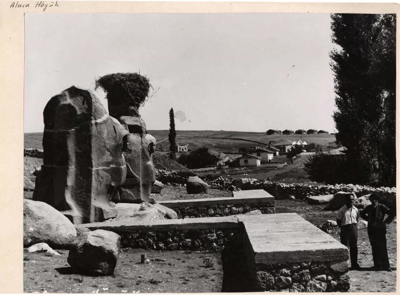 Alacahöyük'te Zaman Yolculuğu: Ailenizle Hitit Krallarının İzinde Unutulmaz Bir Tatil