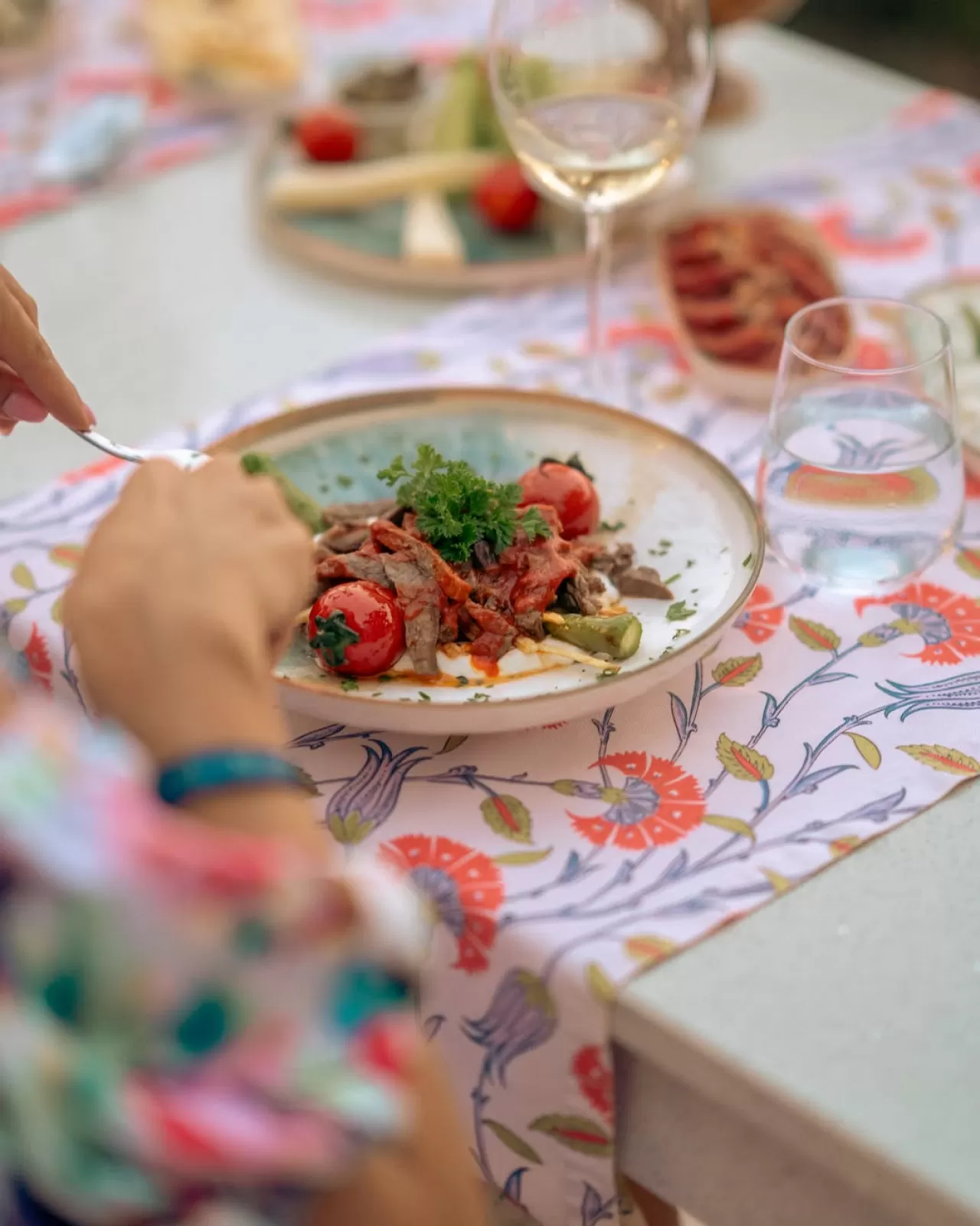 Prime Beach Hotel'de Akdeniz'in Lezzetleri Deniz Kenarında Buluşuyor