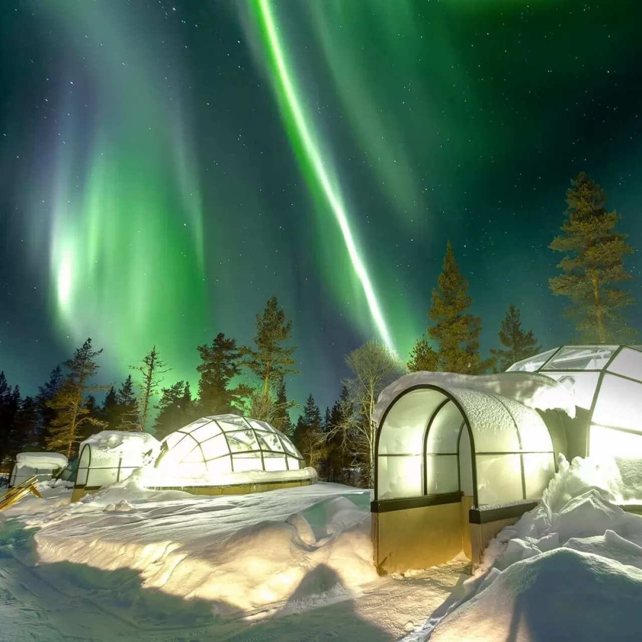 Mavi Gece'nin Büyüsü: Kuzey Işıkları'nı Görmek İçin En Etkileyici Zaman