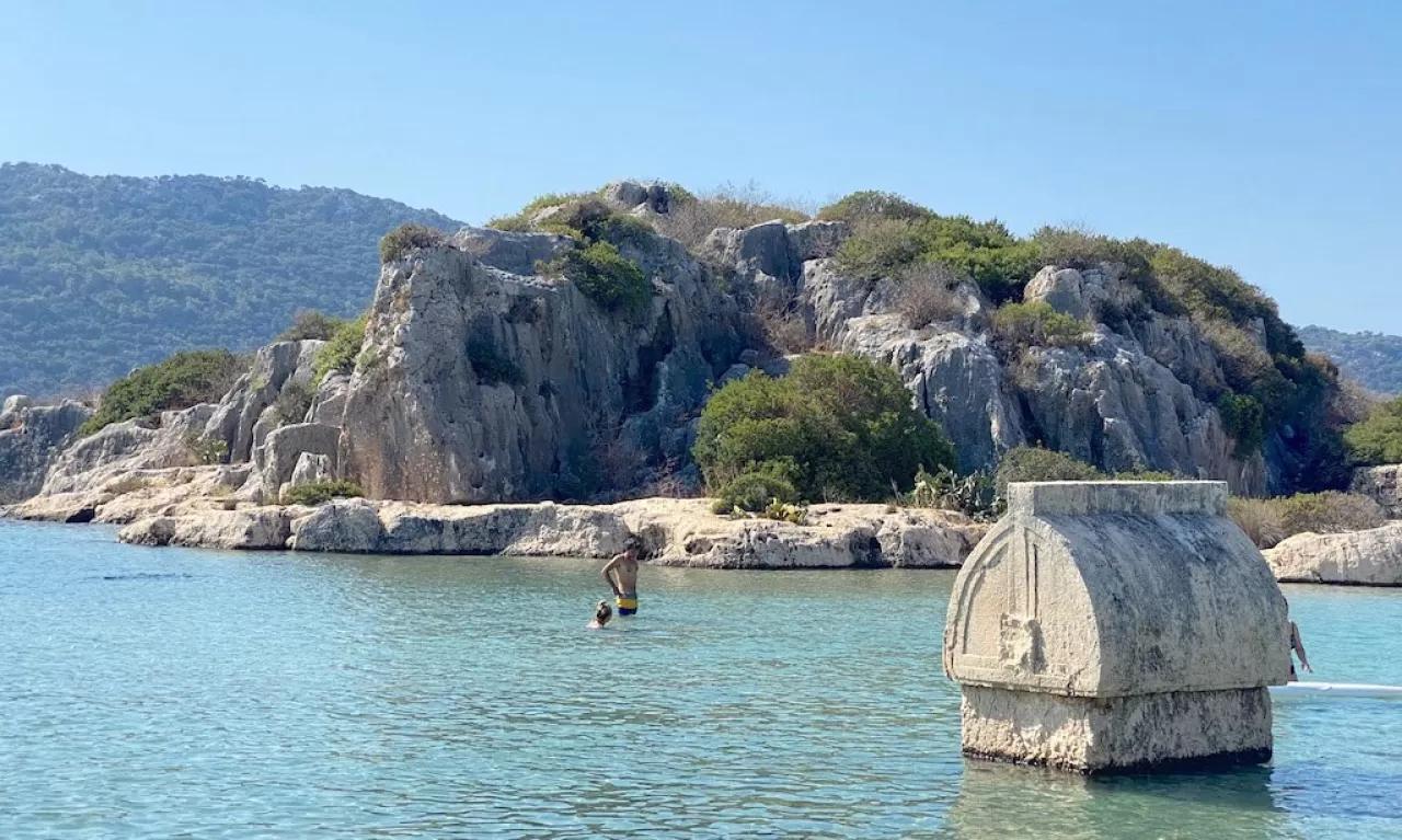Kale'de Saklı Cennet: Denize Gömülü Tarihin İzinde Simena