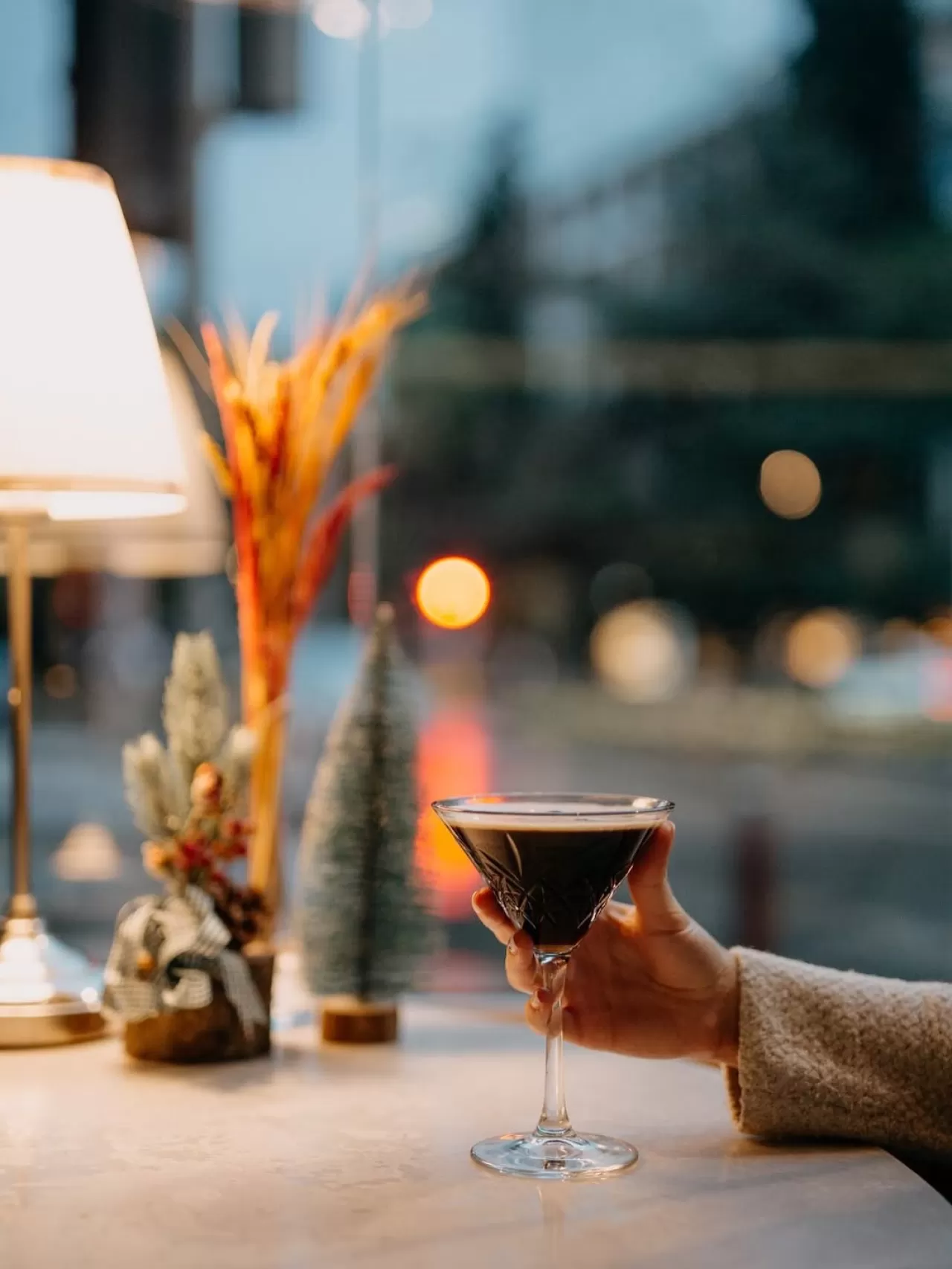 Renaissance İzmir Otel, Şehrin Işıklarında Lüks Bir Kaçamak Vaadediyor