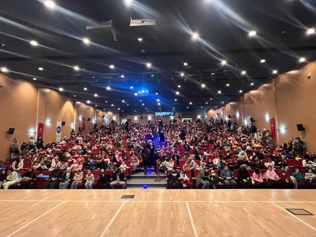 Sancaktepe'de Yarıyıl Tatili Renkli Etkinliklerle Devam Ediyor