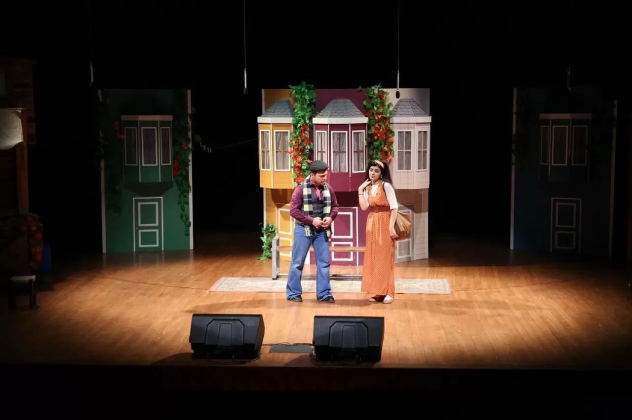 Sultanbeyli'de 'Vefa' Tiyatrosu Sahnelendi: Sanatseverler Buluştu