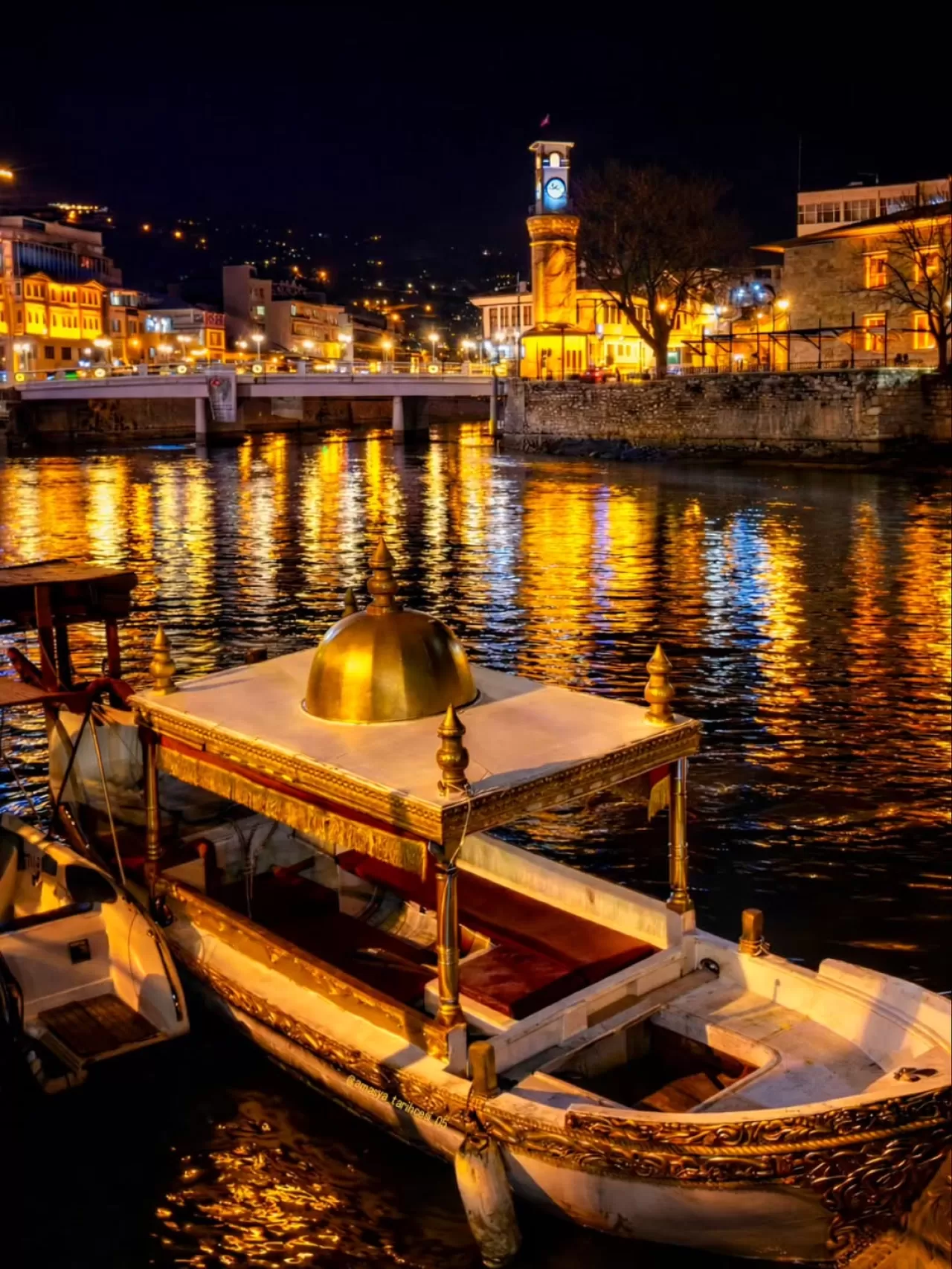 Amasya Yeşilırmak'ta Huzur Buldum: İskele ve Kayıkların Büyüsü