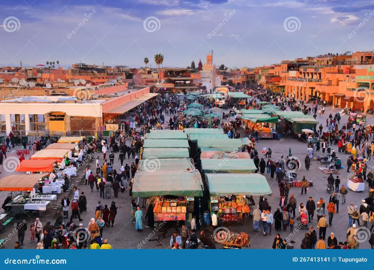 Fas'ın İki Büyülü Şehri: Marakeş mi, Fez mi? Seyahat Rehberiniz