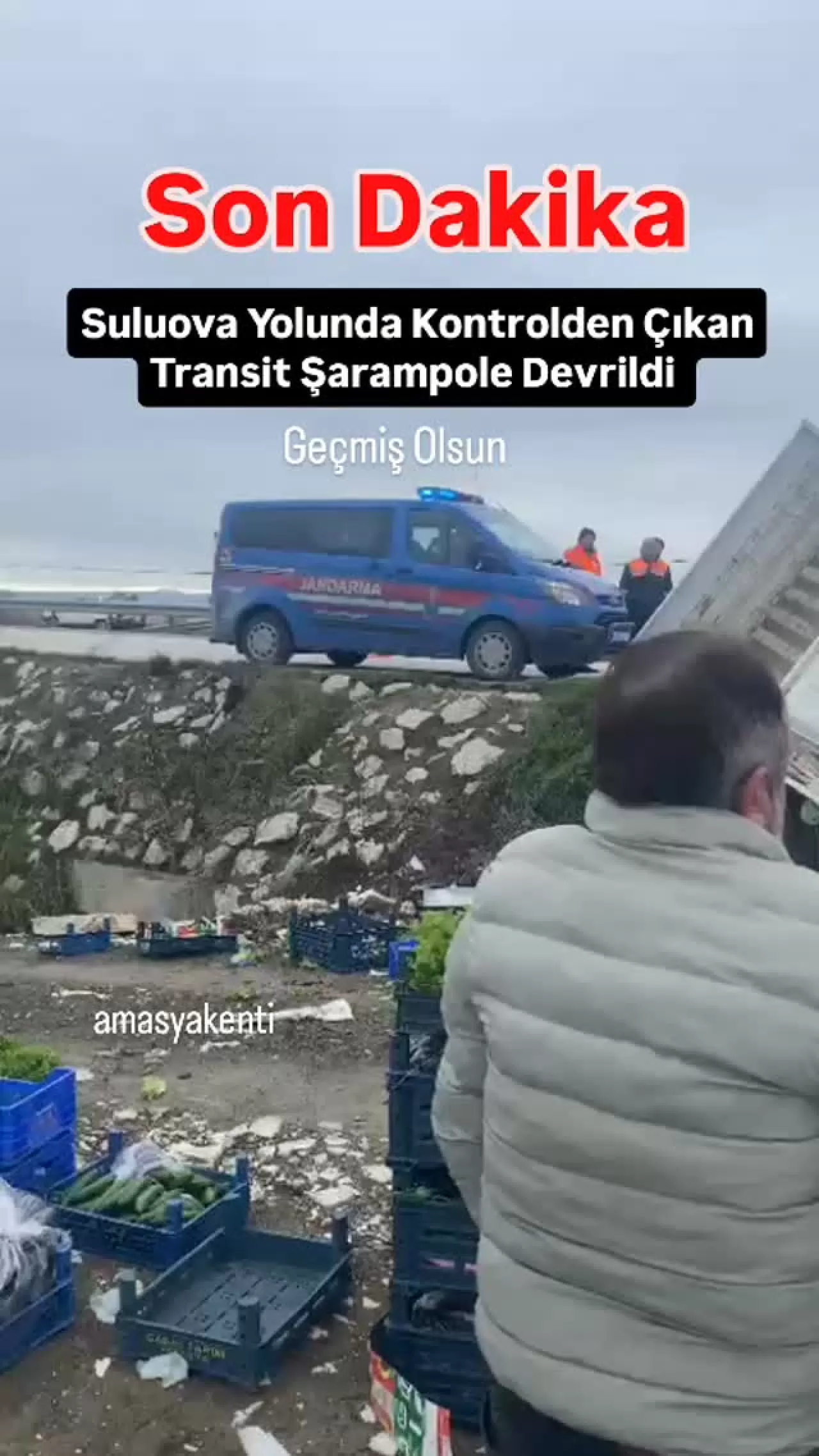 Suluova'da Kamyonet Şarampole Devrildi: Sürücü Yaralanmadan Kurtuldu