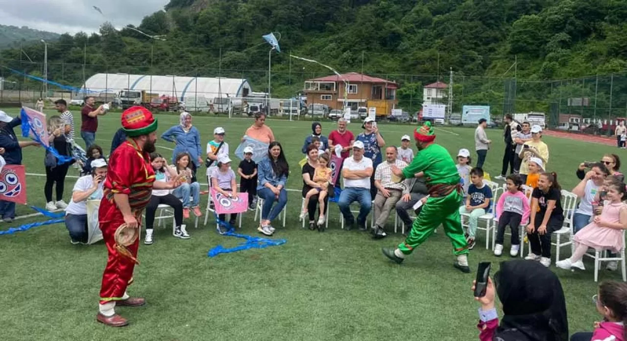 Vietnam'ın Rüzgar Dansı: Binh Thuan Uçurtma Festivali'nin Bin Yıllık Renkli Mirası