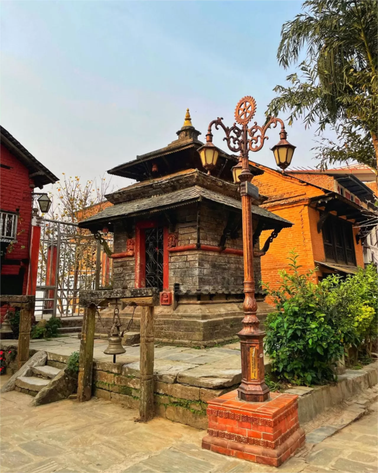 Bulutların Üzerinde Asılı Kalan Köy: Nepal'in Bandipur'u Sosyal Medyada Nasıl Viral Oldu?