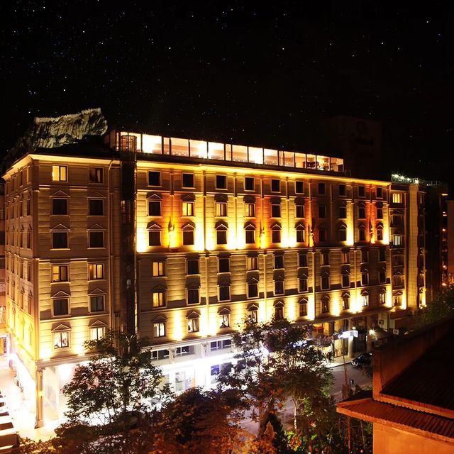 Afyonkarahisar'da Tatilin ve Sağlığın Keyfini Çıkarabileceğiniz MCG Çakmak Termal Otel