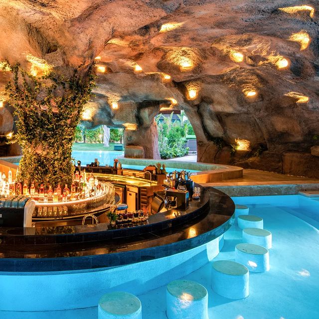 Denizli'nin Eşsiz Amber Cave Mekanı