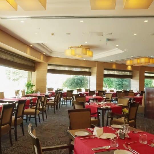Mövenpick Hotel İzmir: İzmir'in Kalbinde Konaklama Fırsatı