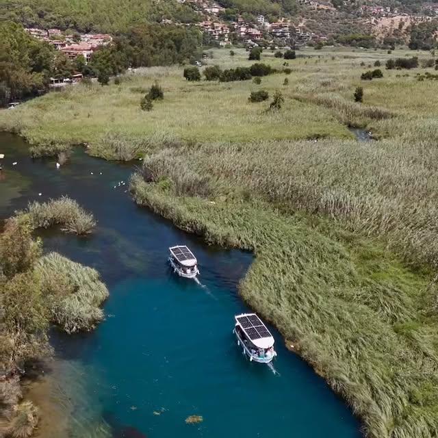 Şafakta Yüzen Gölge: Akyaka'nın Sisli Göllerinde Doğa Macerası
