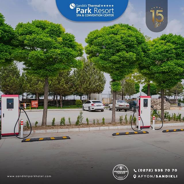 Sandıklı Thermal Park, Elektrikli Arabaları İçin Şarj İstasyonları Hazır!