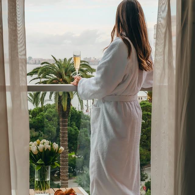 İzmir'in Manzaraları Arasında Konaklayın: Kordon Swissotel'ün Lüks Deneyimi