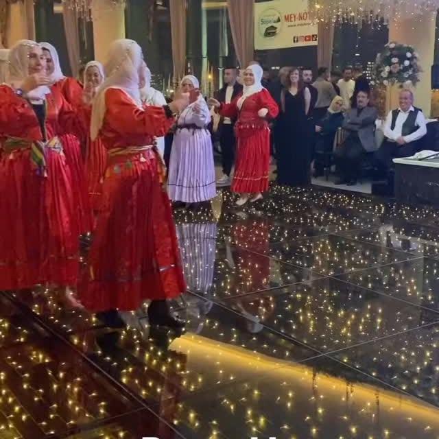 Artvin'de Buzmalar Gölü'nde Kayık Turu Yapıldı