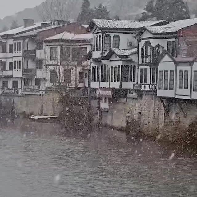 Amasya'da Kar Yağarken Huzurla Dolan Muazzam Şehir