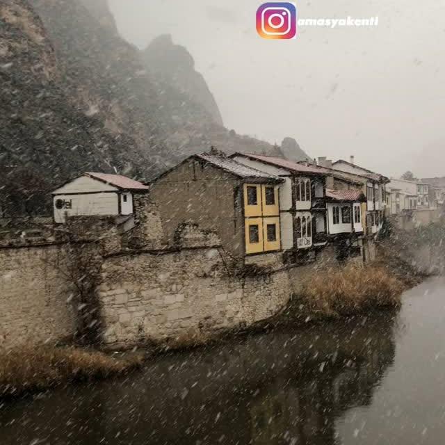 Amasya'da Kar Yağışı Neden Oldu? Yoğun Kar ve Soğuk Hava