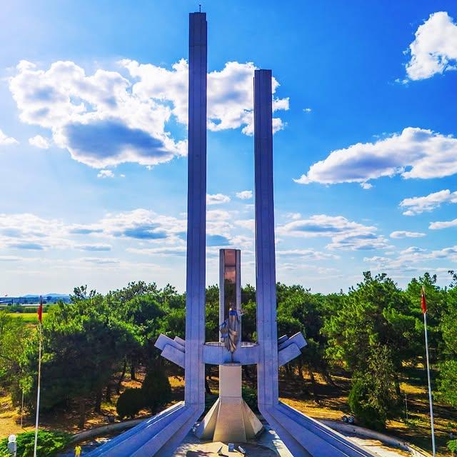 Edirne'de Gökyüzüne Yükselen Bir Zafer Nişanesi: Lozan Anıtı