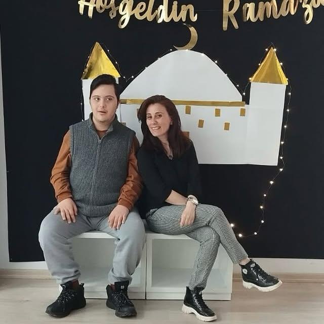 Körfez İlçe Halk Kütüphanesi'nin Kurucusu Prof. Dr. Ahmet Haluk Dursun'u Anmak