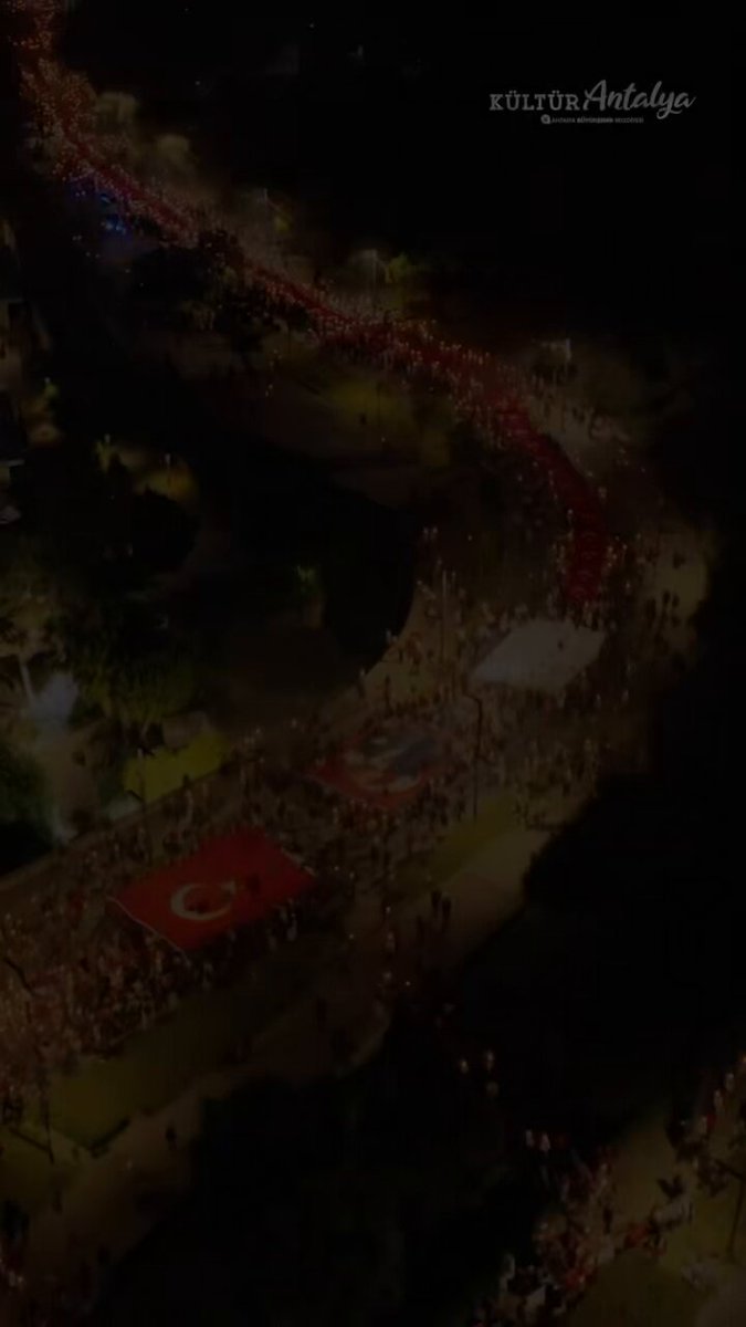Antalya, Ulu Önder Atatürk'e Bağlılığını Fener Alaylarıyla Gösteriyor